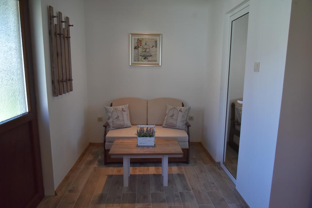 Guest House Zlateya Madara Exterior photo