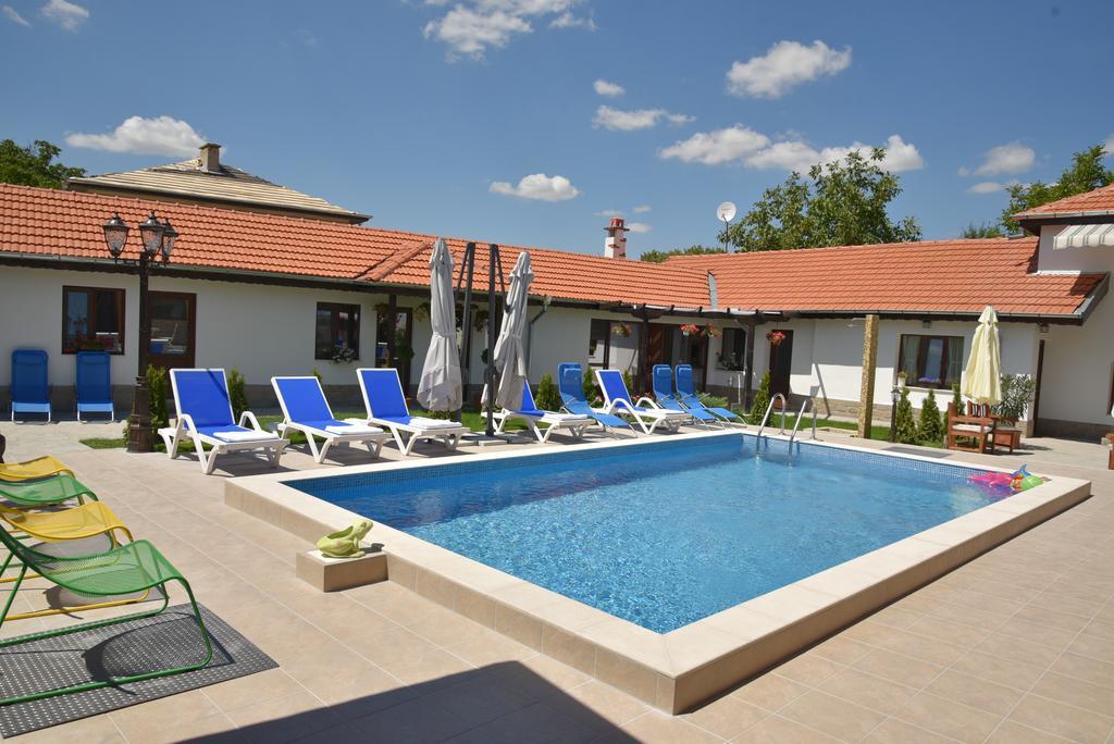 Guest House Zlateya Madara Exterior photo