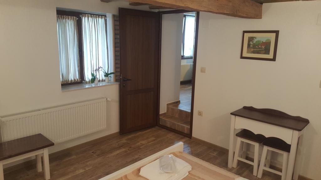Guest House Zlateya Madara Exterior photo